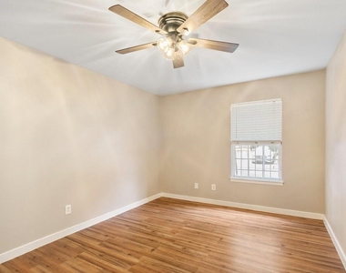 6401 Skyline Drive - Photo Thumbnail 13