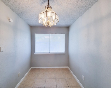 17706 Glenhagen Court - Photo Thumbnail 9