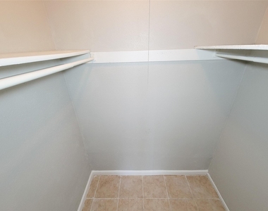 17706 Glenhagen Court - Photo Thumbnail 23