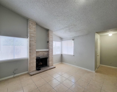 17706 Glenhagen Court - Photo Thumbnail 3