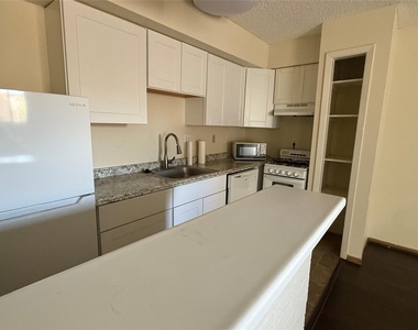 1328 Bomar Street - Photo Thumbnail 2