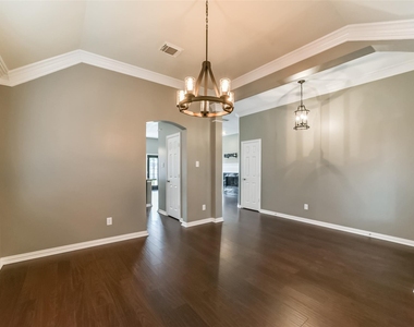4822 Big Cedar Circle - Photo Thumbnail 6