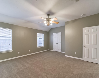 4822 Big Cedar Circle - Photo Thumbnail 20