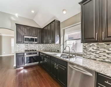 4822 Big Cedar Circle - Photo Thumbnail 11
