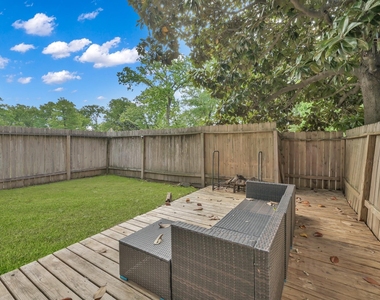12311 Glenview Drive - Photo Thumbnail 23