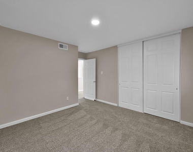 12311 Glenview Drive - Photo Thumbnail 21