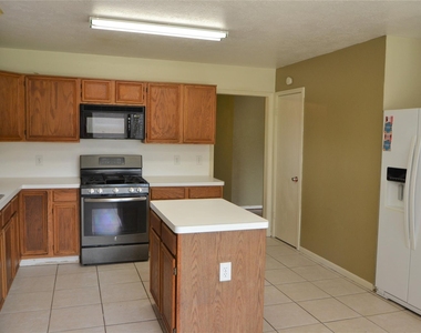 2818 Russett Place - Photo Thumbnail 9