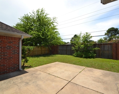 2818 Russett Place - Photo Thumbnail 27