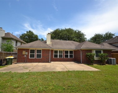 2818 Russett Place - Photo Thumbnail 21
