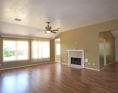 2818 Russett Place - Photo Thumbnail 13