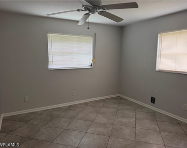2521 Se 16th Place - Photo Thumbnail 4