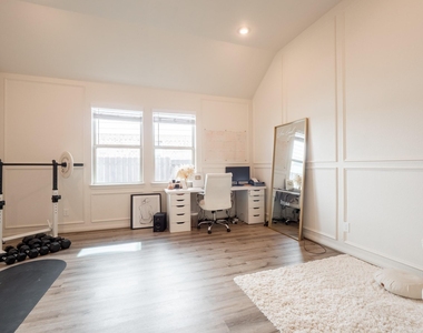 16431 Elkcreek Drive - Photo Thumbnail 17