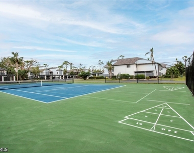 17455 Woodland Trace - Photo Thumbnail 14