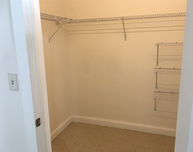 875 Elm - Photo Thumbnail 20