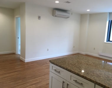 875 Elm - Photo Thumbnail 3