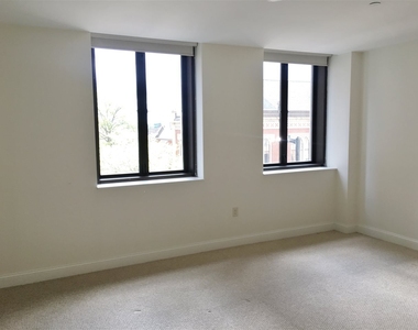 875 Elm - Photo Thumbnail 24