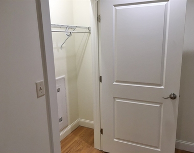 875 Elm - Photo Thumbnail 14