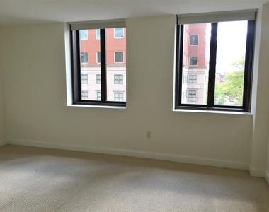 875 Elm - Photo Thumbnail 23