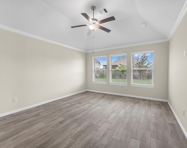 15211 Montezuma Quail Drive - Photo Thumbnail 10