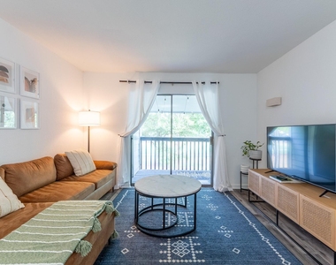 13151 Walden Road - Photo Thumbnail 10