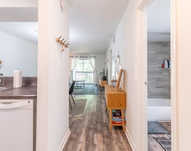 13151 Walden Road - Photo Thumbnail 5