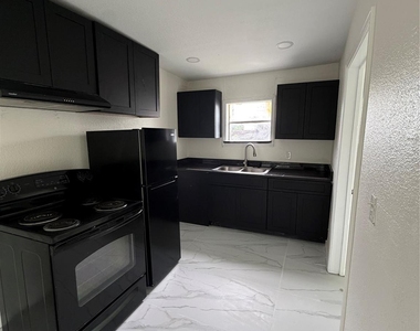 4518 New Orleans Street - Photo Thumbnail 1