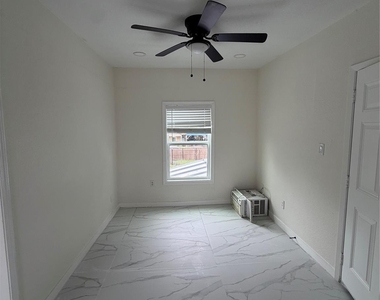 4518 New Orleans Street - Photo Thumbnail 7