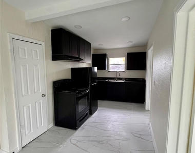 4518 New Orleans Street - Photo Thumbnail 2