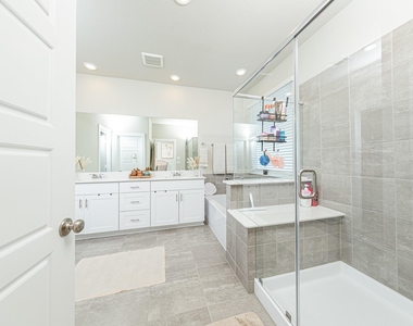 14807 Slow River Avenue - Photo Thumbnail 28