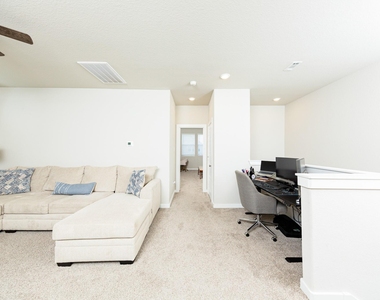 14807 Slow River Avenue - Photo Thumbnail 22