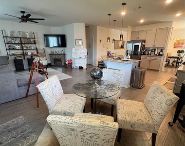 2418 Palisade Crest Drive - Photo Thumbnail 5