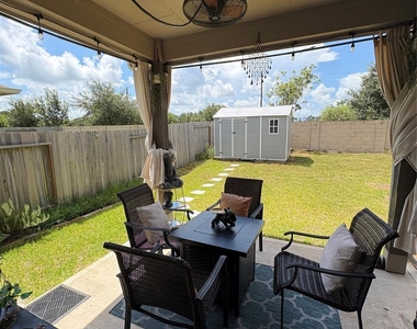 2418 Palisade Crest Drive - Photo Thumbnail 12