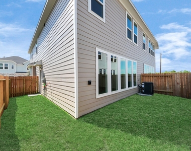 2205 Via Cami Lane - Photo Thumbnail 27