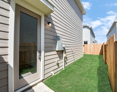 2205 Via Cami Lane - Photo Thumbnail 26