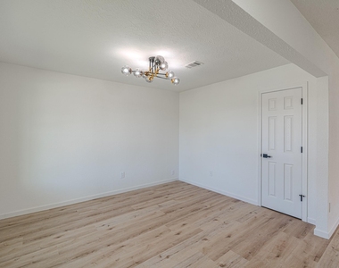 3538 Cork Drive - Photo Thumbnail 14