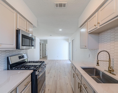 3538 Cork Drive - Photo Thumbnail 23