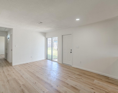 3538 Cork Drive - Photo Thumbnail 18