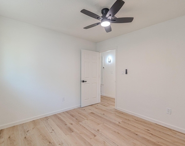3538 Cork Drive - Photo Thumbnail 32