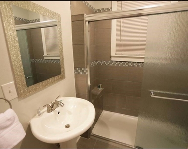 1414 Austin Street - Photo Thumbnail 5
