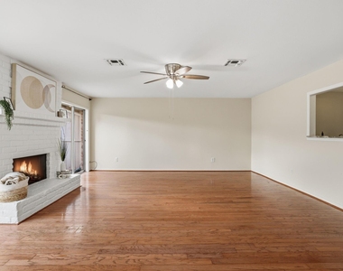 14121 Lost Meadow Lane - Photo Thumbnail 16