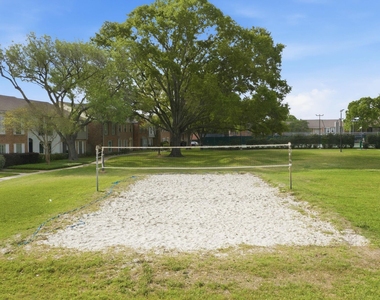 14121 Lost Meadow Lane - Photo Thumbnail 41