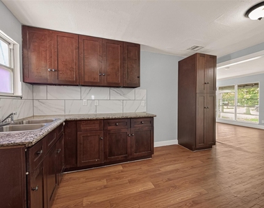 10601 Ambursen Street - Photo Thumbnail 15