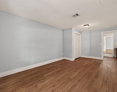 10601 Ambursen Street - Photo Thumbnail 30