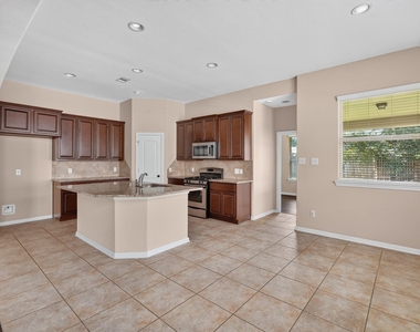 15 Butternut Grove Place - Photo Thumbnail 8