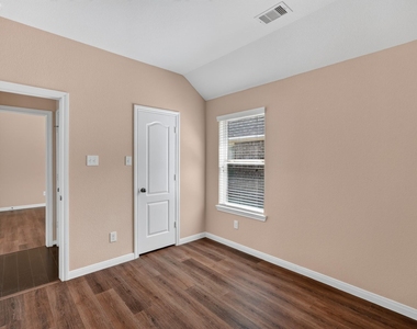 15 Butternut Grove Place - Photo Thumbnail 24