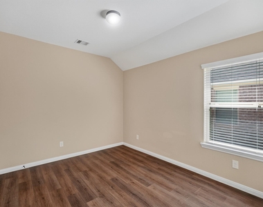 15 Butternut Grove Place - Photo Thumbnail 20