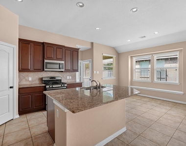 15 Butternut Grove Place - Photo Thumbnail 10