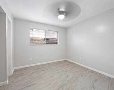 15218 La Paloma Drive - Photo Thumbnail 13