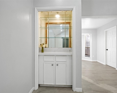 15218 La Paloma Drive - Photo Thumbnail 12