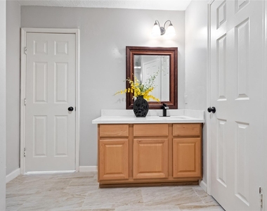 15218 La Paloma Drive - Photo Thumbnail 17
